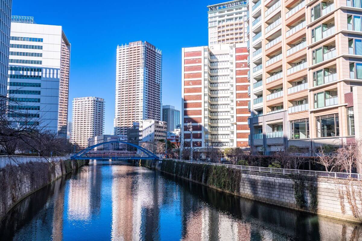 東京都品川区のゴミ屋敷に対する条例とは｜行政代執行の実例も