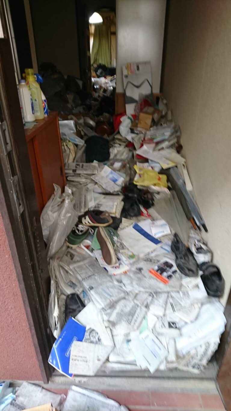 東京都北区E様のゴミ屋敷清掃ビフォー01
