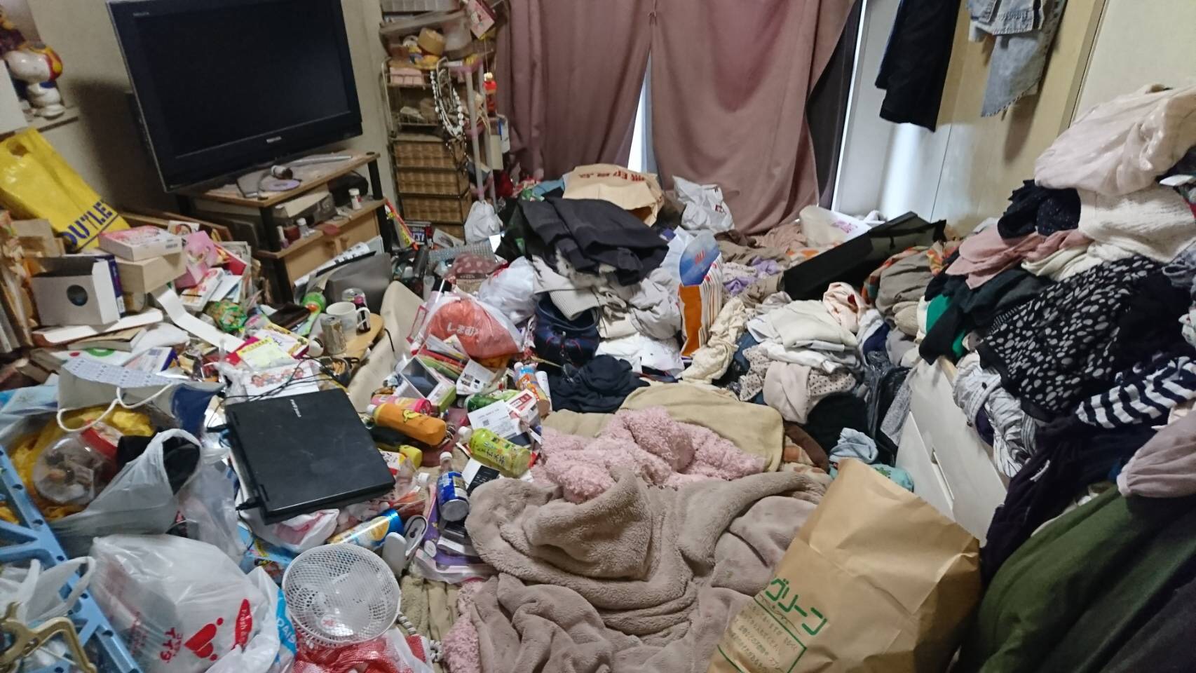 千葉県松戸市S様のゴミ屋敷清掃ビフォー02