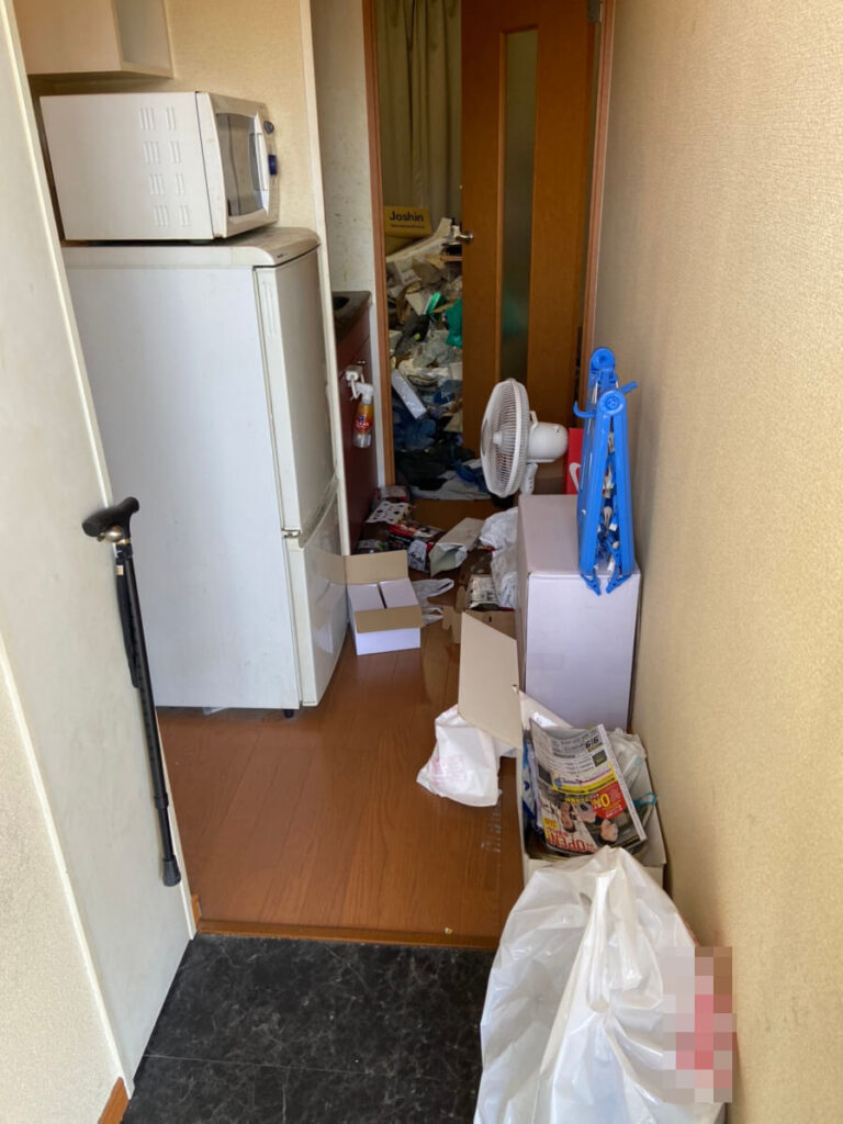 さいたま市西区O様のゴミ屋敷清掃ビフォー01