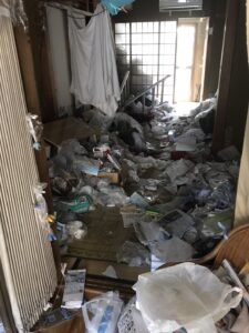 京都市左京区HH様のゴミ屋敷清掃ビフォー03