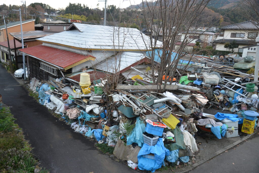 ゴミ屋敷の法律や条例とは？ 全国・自治体の状況