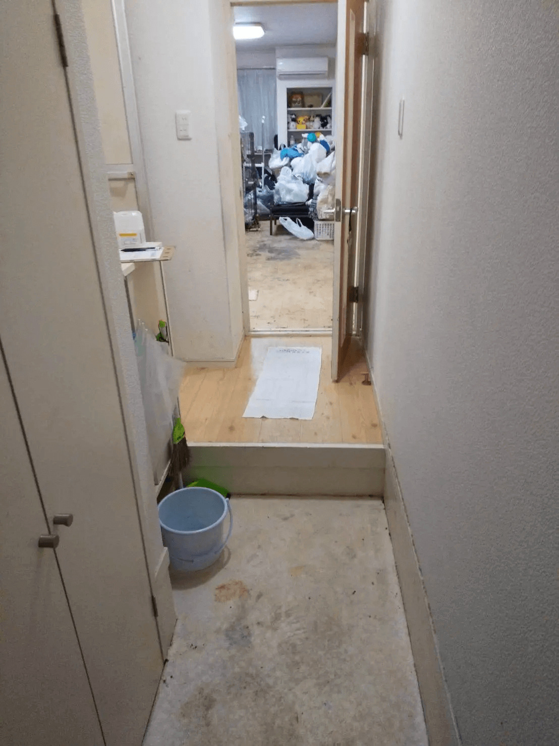 文京区（東京都）H様　ゴミ屋敷清掃のご依頼、4名のスタッフで4時間の作業