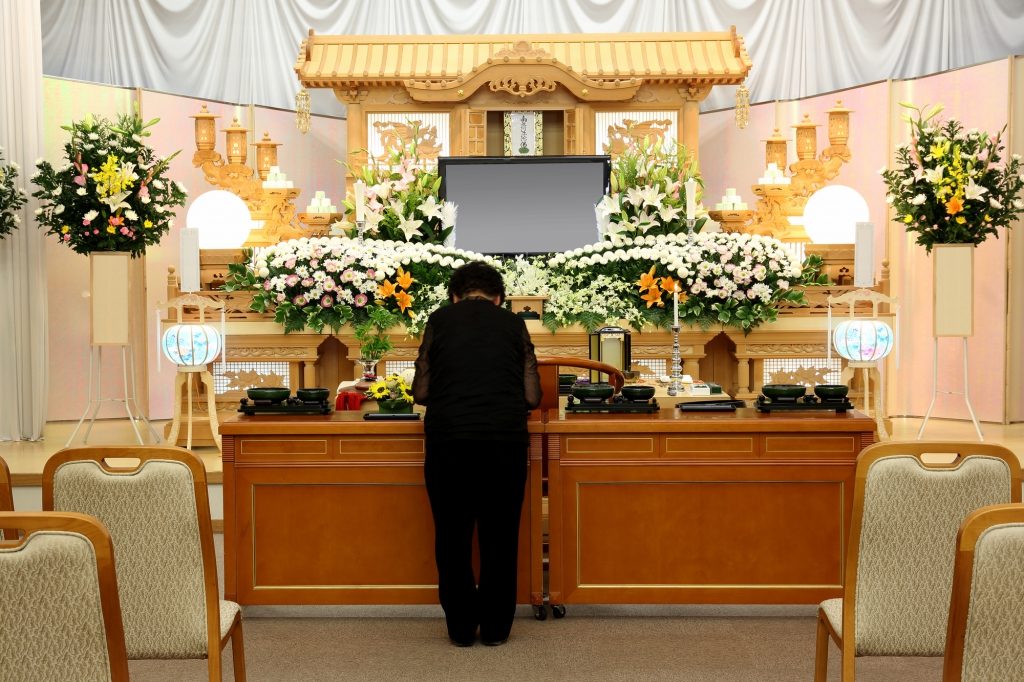 葬儀・葬式用語～「葬儀」と「告別式」の違いを知っていますか？