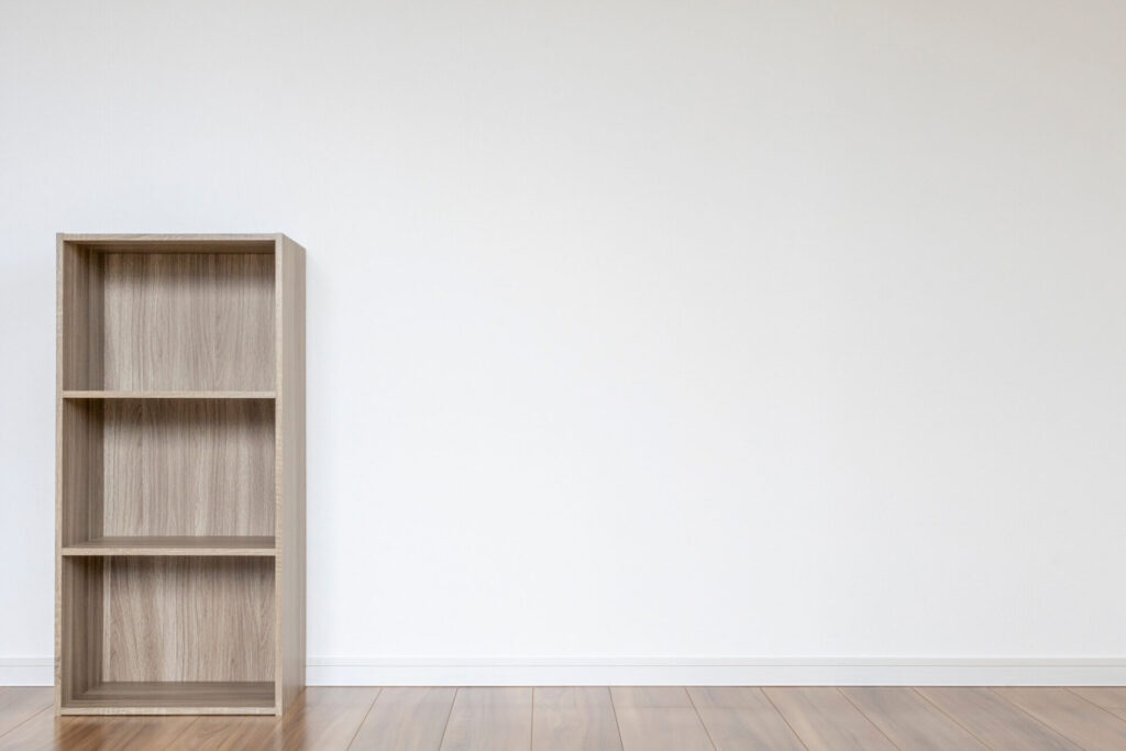 カラーボックスや机など木造家具・木製棚はどう処分すればいい？