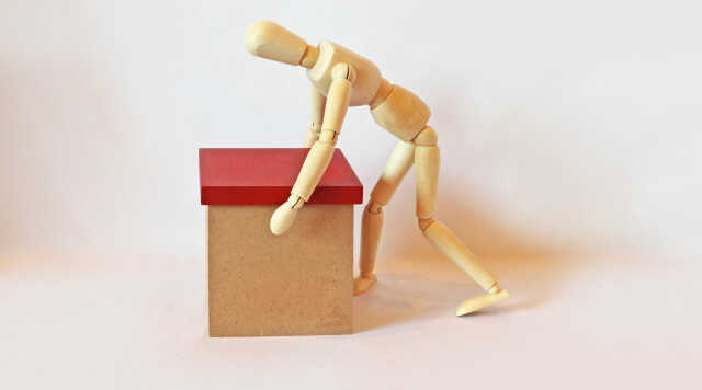 重くて運べない…女性の一人暮らしで大変な粗大ゴミ処分の解決策