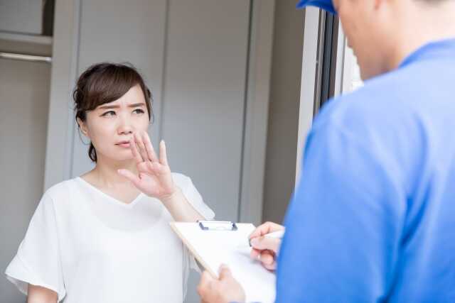 不用品回収の訪問は怪しい？トラブル事例や悪質な業者への断り方
